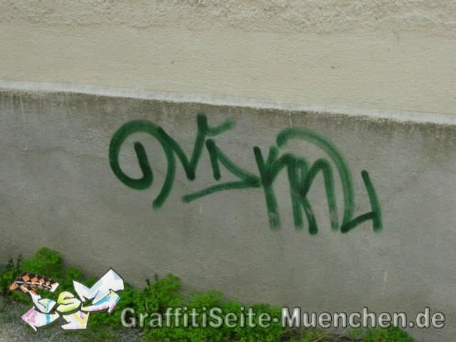 Graffiti-Zeichen an einer Wand